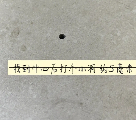 琼山瓷砖空鼓维修公司专业解答在瓷砖铺贴过程中，如果砂料搅拌不均匀，将会带来以下问题